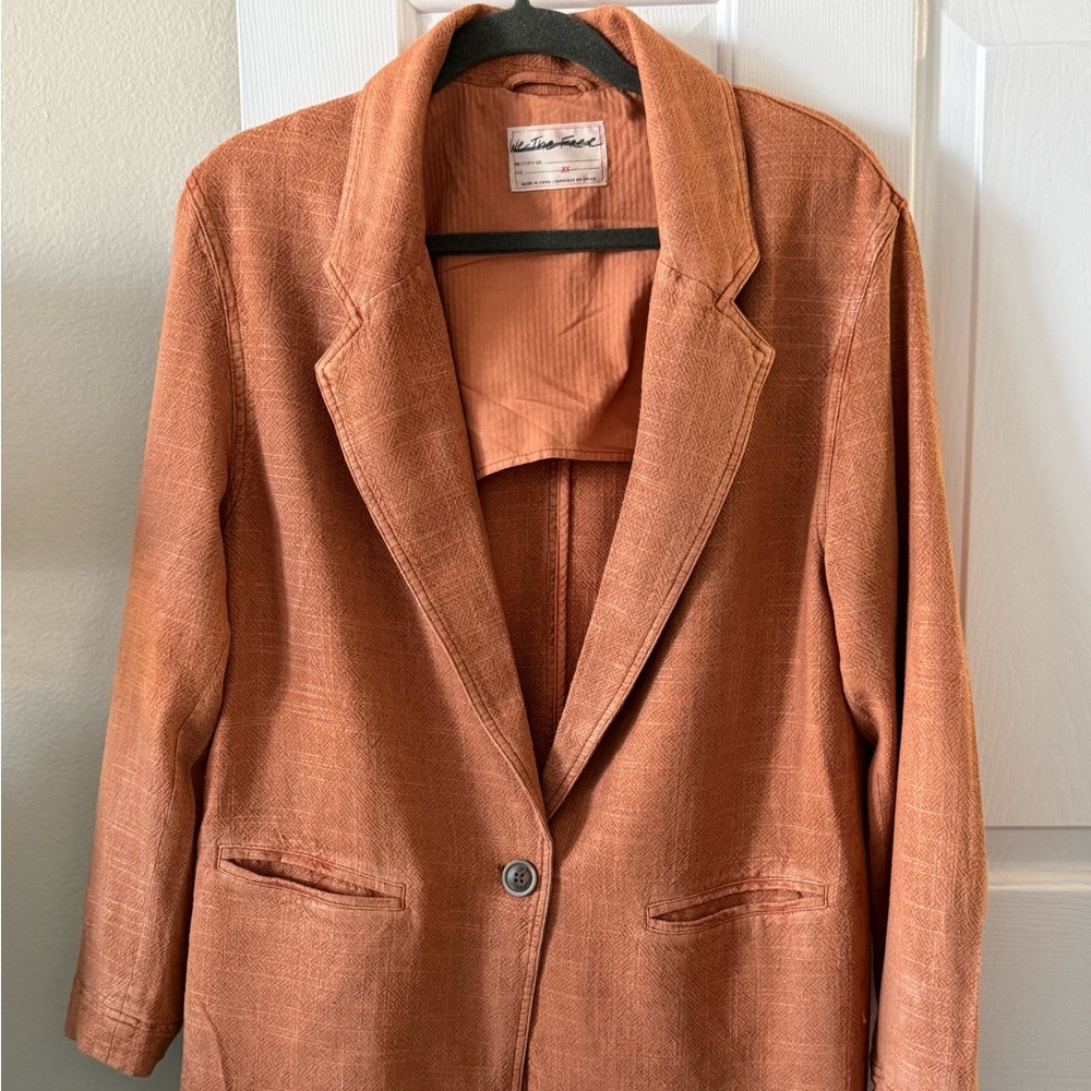 WE THE FREE XS BARN JACKET WAY OVER SIZE Apricot, oversized and unlined NWOT - Picture 1 of 13